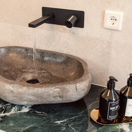 New Luxus I Two Kingbeds I Center